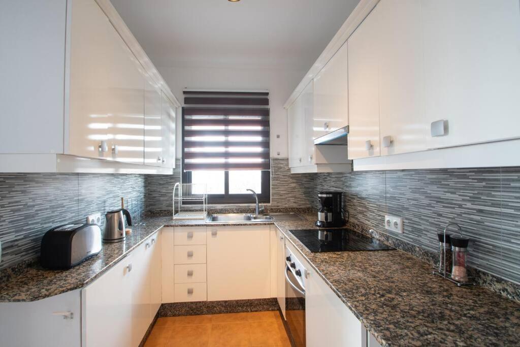 Casa Marlay Spacious, Heated Pool, Bbq & Fast Wi-Fi Only 15 Minutes Walk To Town Playa Blanca  Exteriör bild