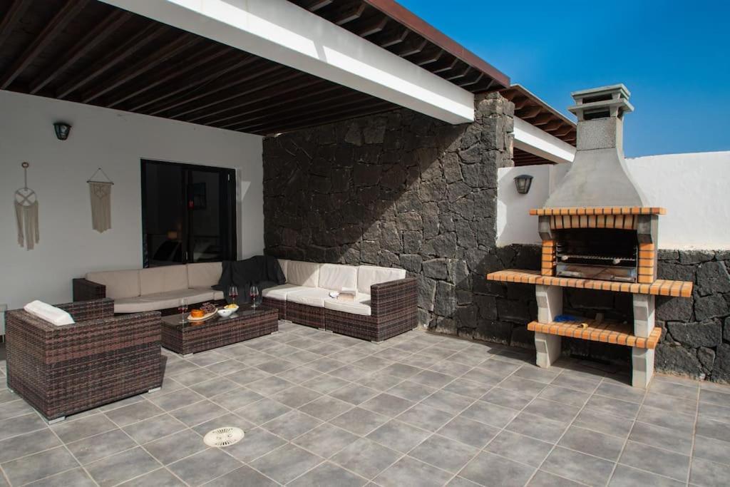 Casa Marlay Spacious, Heated Pool, Bbq & Fast Wi-Fi Only 15 Minutes Walk To Town Playa Blanca  Exteriör bild