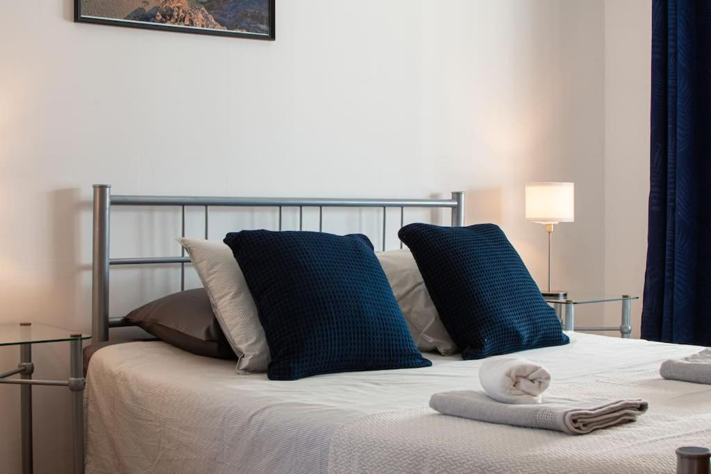 Casa Marlay Spacious, Heated Pool, Bbq & Fast Wi-Fi Only 15 Minutes Walk To Town Playa Blanca  Exteriör bild