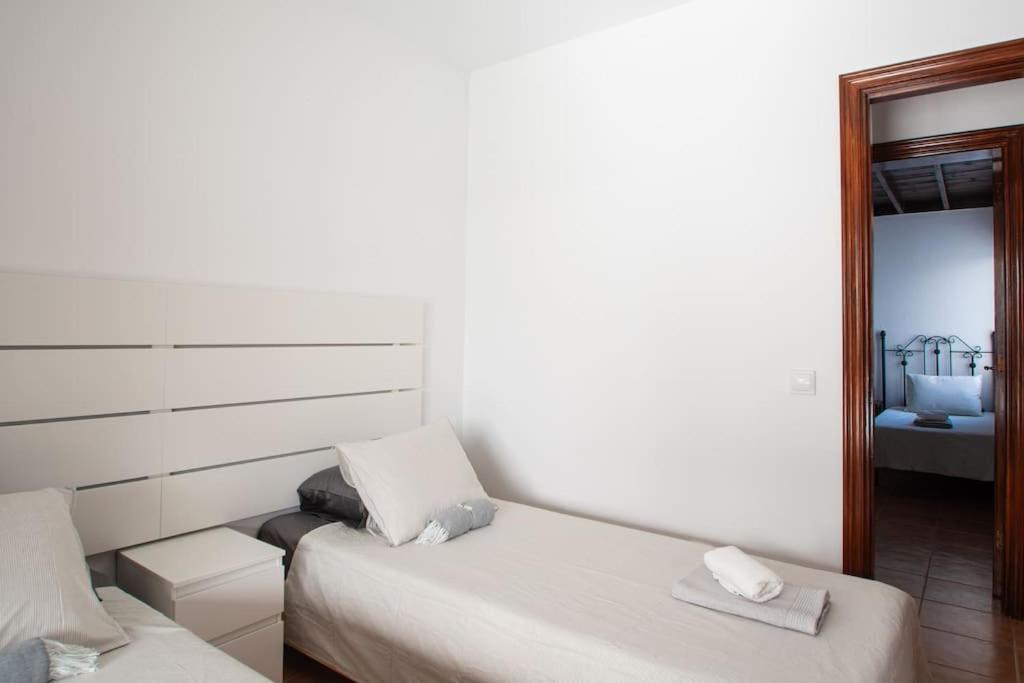 Casa Marlay Spacious, Heated Pool, Bbq & Fast Wi-Fi Only 15 Minutes Walk To Town Playa Blanca  Exteriör bild