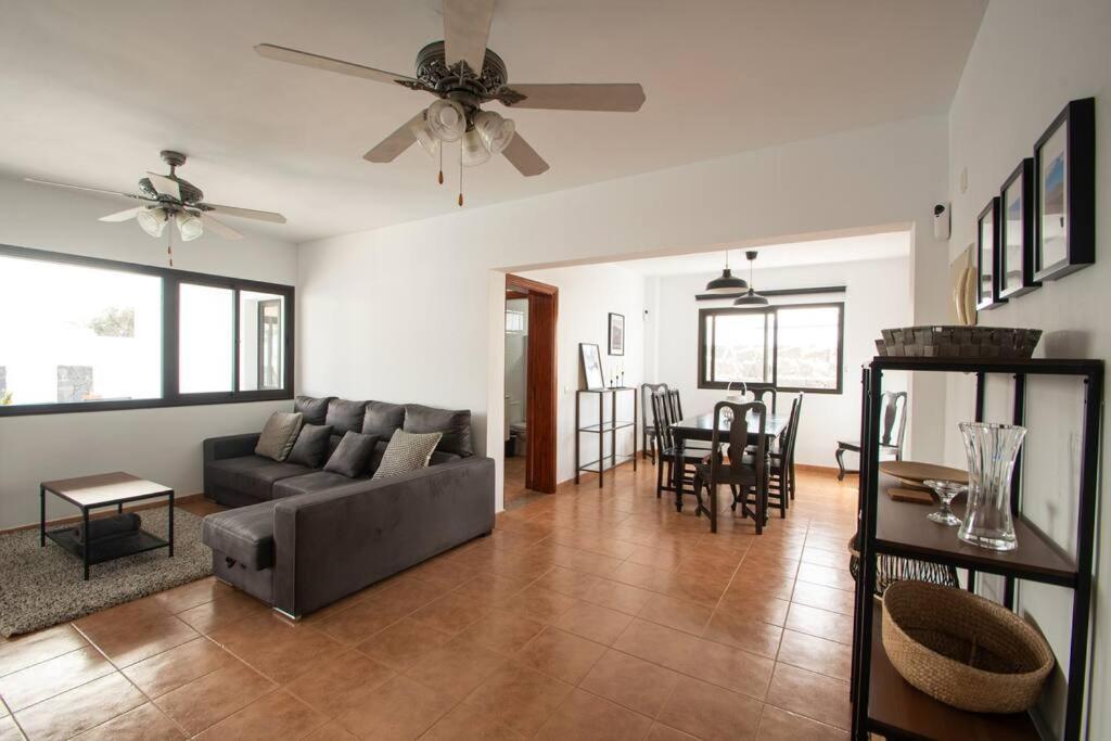 Casa Marlay Spacious, Heated Pool, Bbq & Fast Wi-Fi Only 15 Minutes Walk To Town Playa Blanca  Exteriör bild