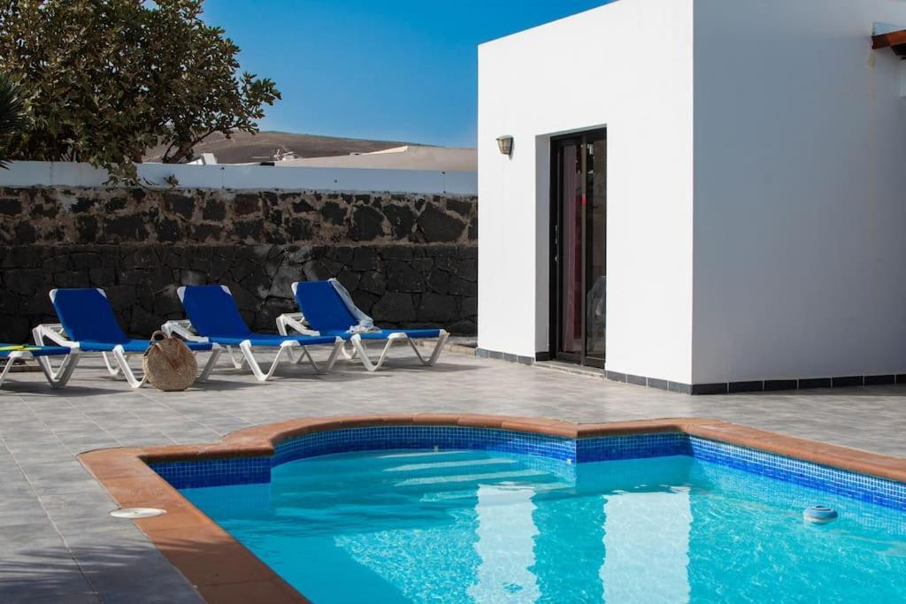Casa Marlay Spacious, Heated Pool, Bbq & Fast Wi-Fi Only 15 Minutes Walk To Town Playa Blanca  Exteriör bild